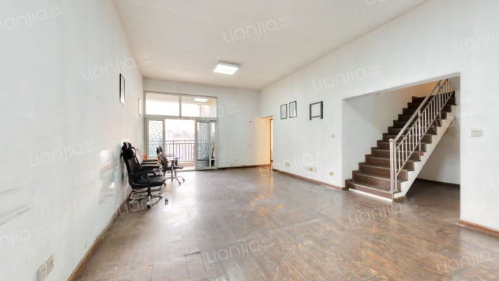 成达综合楼二手房实景图