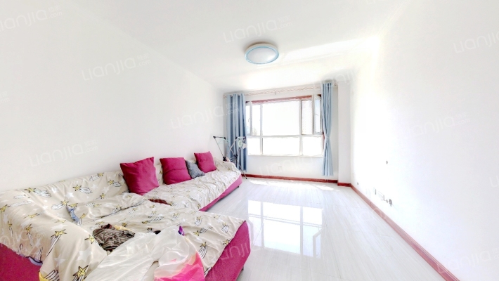 水岸龙城苑二手房实景图