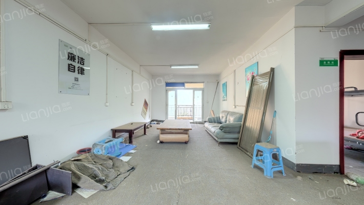 蓝光十里蓝山二手房实景图