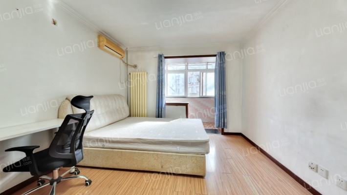 左家庄东里二手房实景图