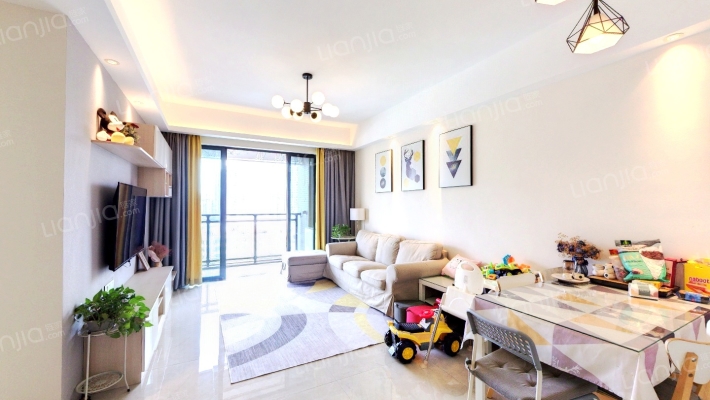 腾龙名轩二手房实景图