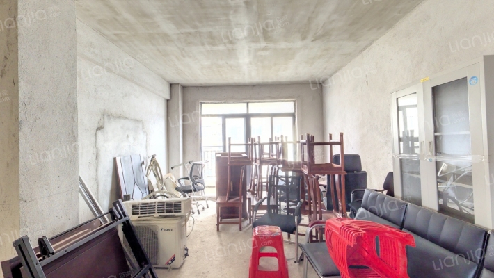 天立国际二手房实景图