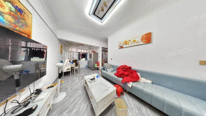 富裕花园二手房实景图