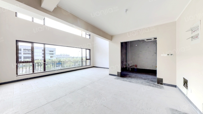 中建海河陆號院二手房实景图