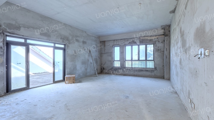 东部华侨城天麓六区二手房实景图