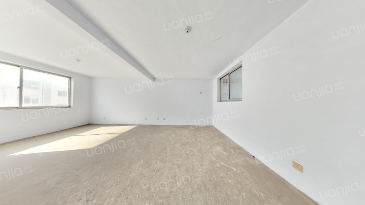 天龙花园D区二手房实景图