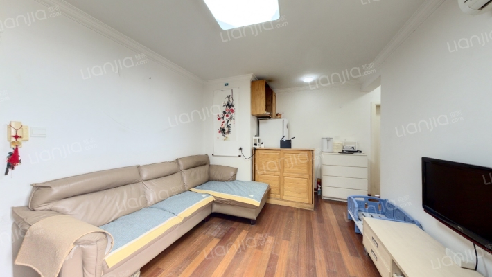 龙柏易居公寓二手房实景图