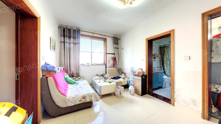 漕湖花园一区二手房实景图