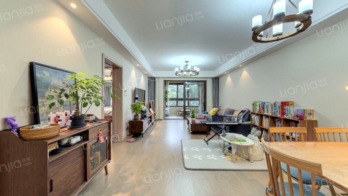 万科北宸之光三期拱宸二手房实景图