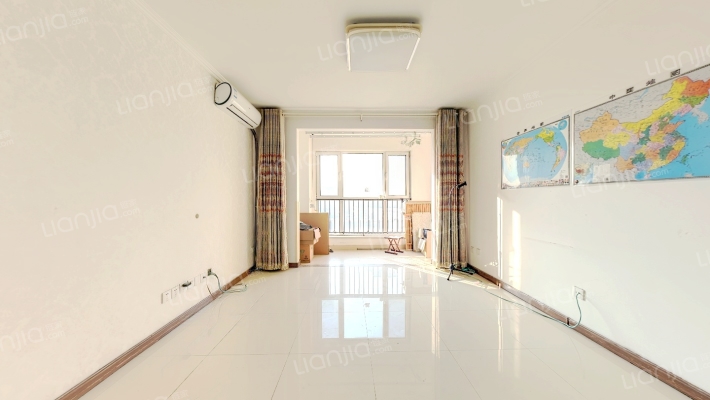 海尔鼎世华府B区二手房实景图