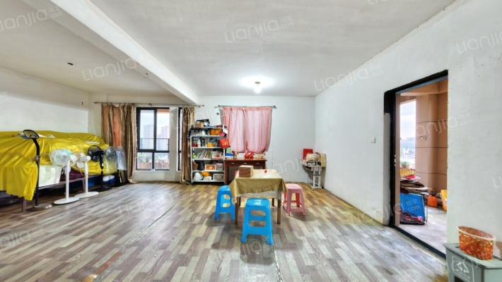 滨江众鑫苑二手房实景图