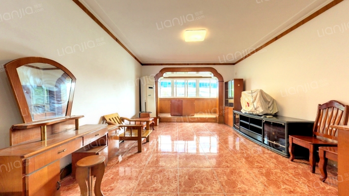 东珠市街18号二手房实景图