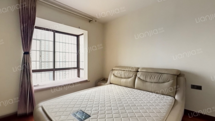 龙腾華府二手房实景图