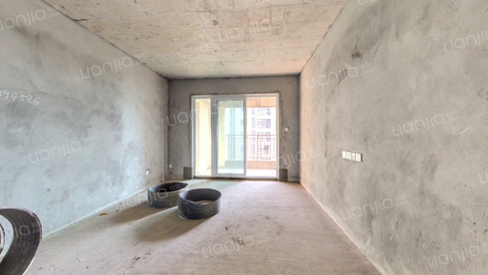 中梁华府二手房实景图