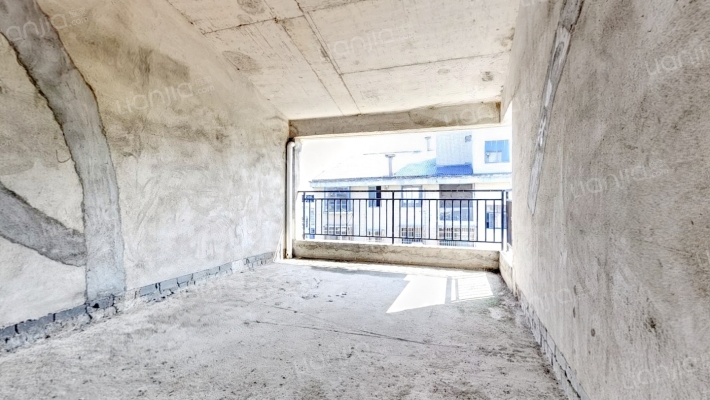 明都华庭二手房实景图