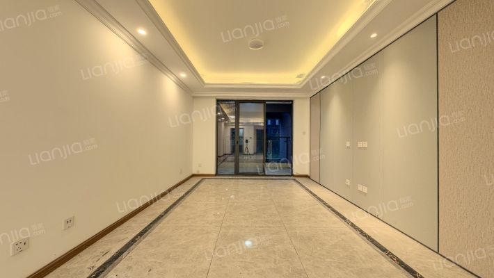 隆腾凌云府二手房实景图