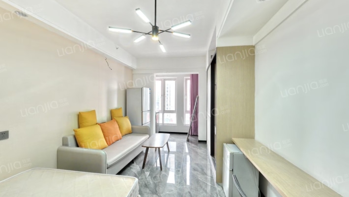 金地铂悦二手房实景图