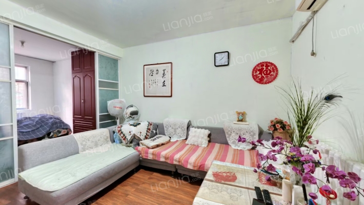 九龍山村小區二手房实景图