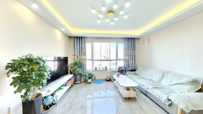 远创樾府二手房实景图