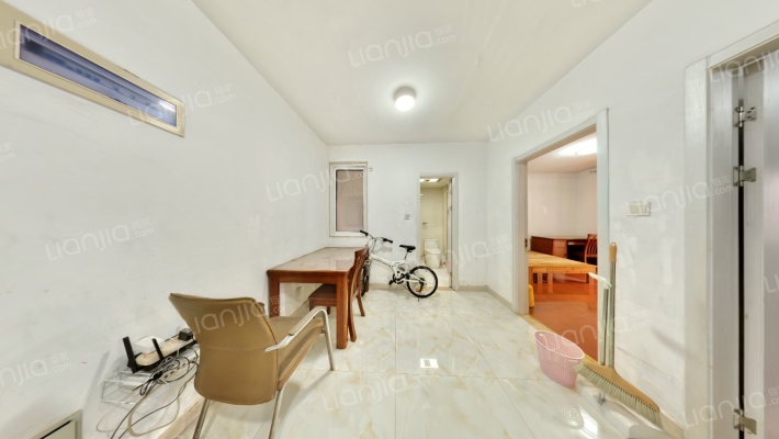 清荷园南园二手房实景图