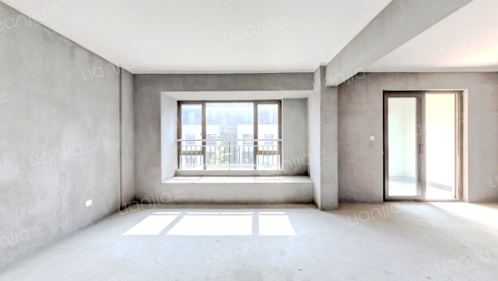 十里风荷院二手房实景图