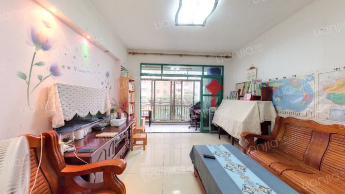 荣泰河庭二手房实景图