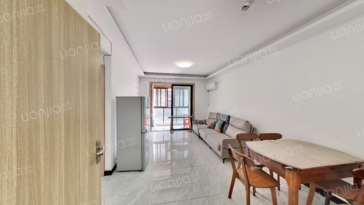 新中南家园二手房实景图