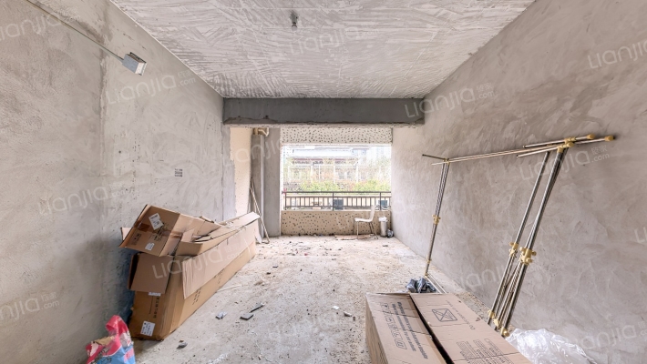 中联名城二手房实景图