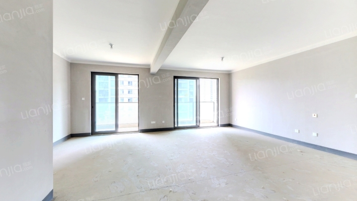 融创惠山映二区二手房实景图