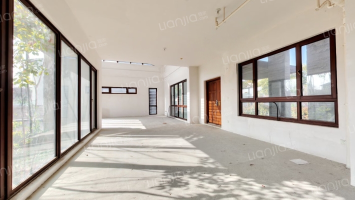 太湖高尔夫山庄二手房实景图