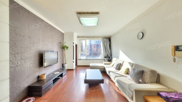 咖啡小镇二手房实景图