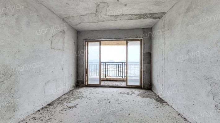 朗月华庭二手房实景图