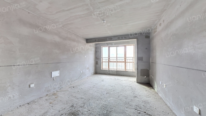 亚太绿博花园二手房实景图