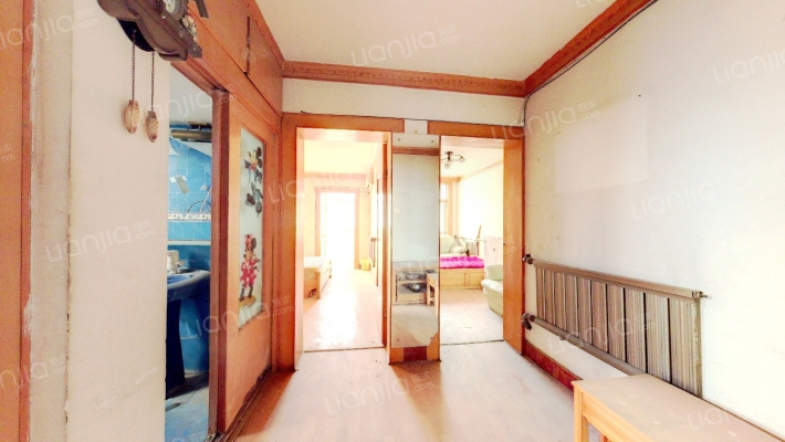 云龙公园新村二手房实景图