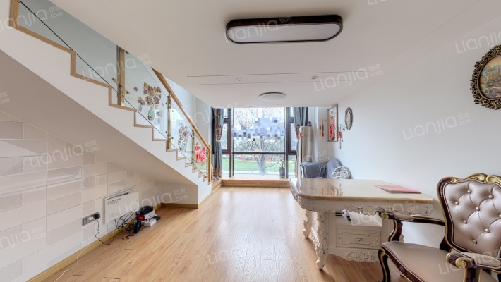 富春峰景二手房实景图