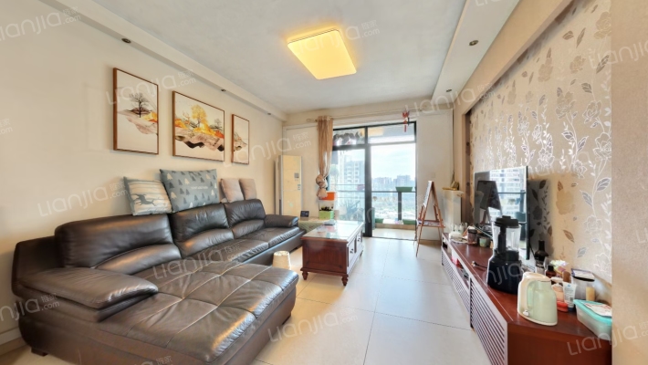 翡翠城五期二手房实景图