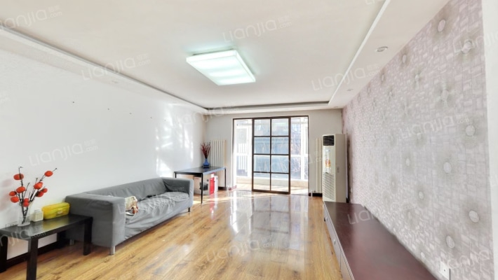 万隆阁二手房实景图