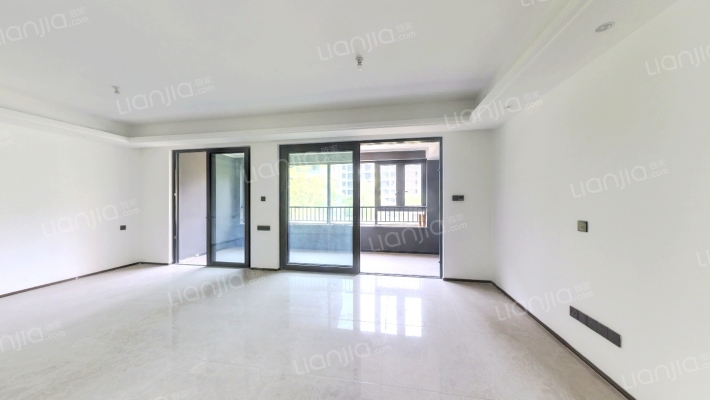 融创澜岸里二手房实景图