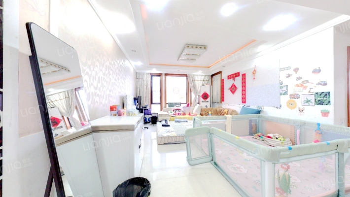 西城桐秦水岸二手房实景图