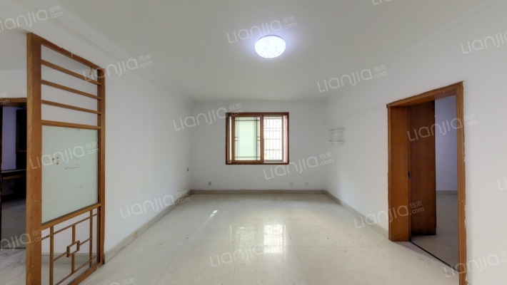 中南汽车世界二手房实景图