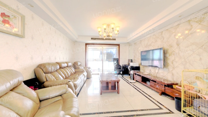 伯乐达加州蓝湾二手房实景图