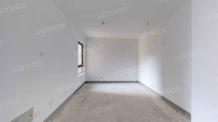 龙溪苑D区二手房实景图