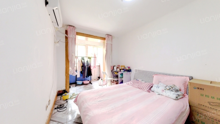 东新村小区二手房实景图