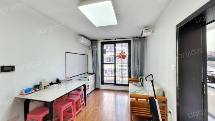 角滨路45-57号二手房实景图