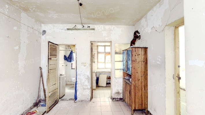 龙狮桥菜市场二手房实景图