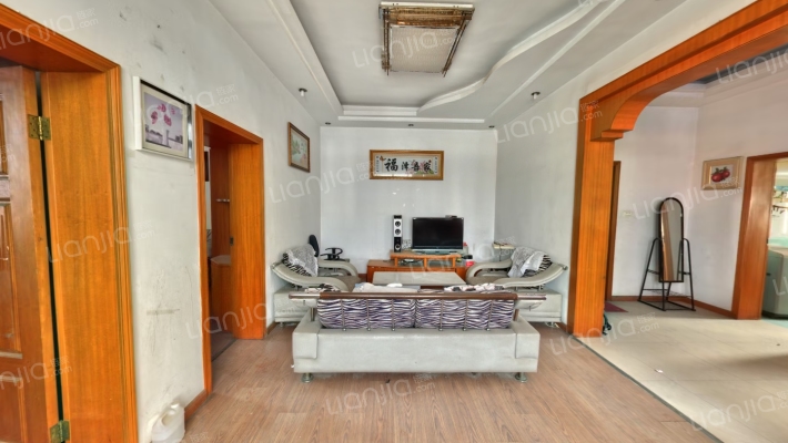 国税局宿舍小区二手房实景图