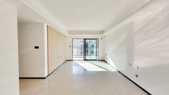 万科城森岛二手房实景图