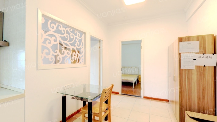 新领域广场二手房实景图