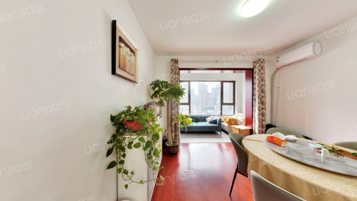 绿地IFC中央公馆B12区二手房实景图