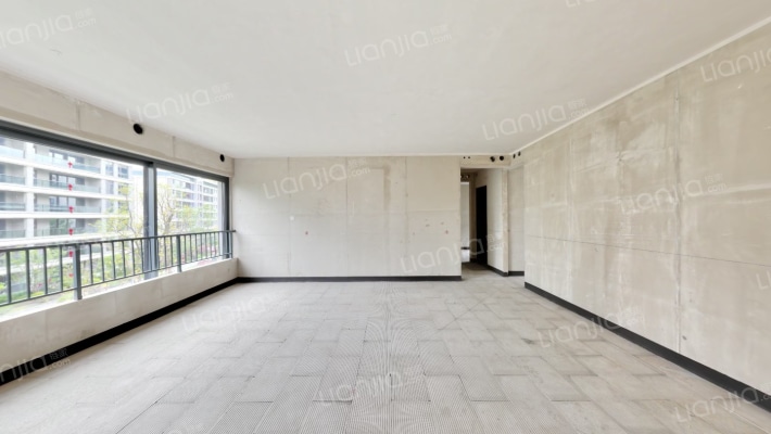 科学城置业龙湖凤栖湖畔二手房实景图